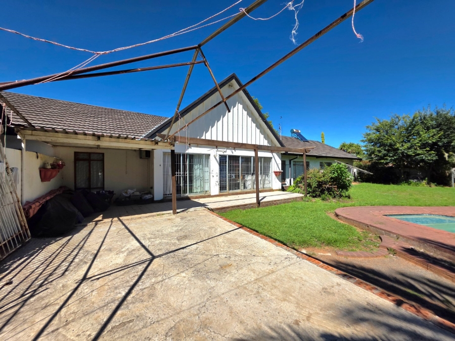 11 Bedroom Property for Sale in Universitas Free State